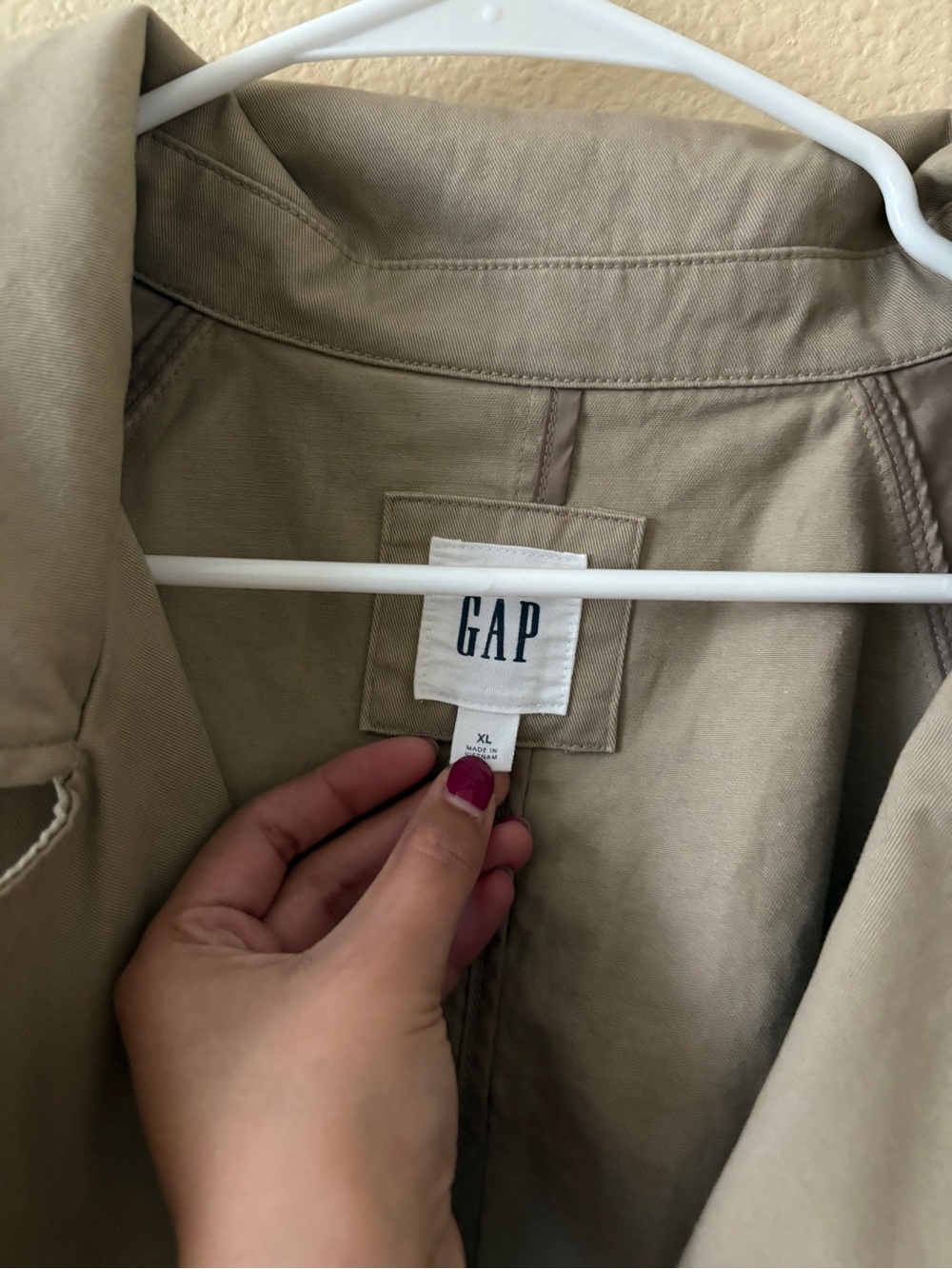 GAP Women's Taupe Short Double-Breasted Trench Coat - Picture 2 of 3